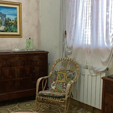 Saga Siracusa Dom wakacyjny Fontane Bianche